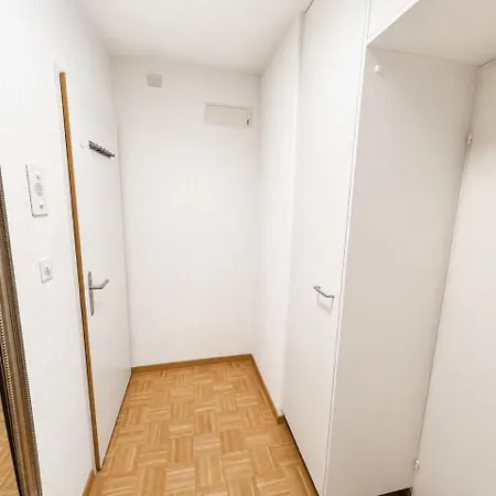 Perfectly Located - Art 5 Appartement
